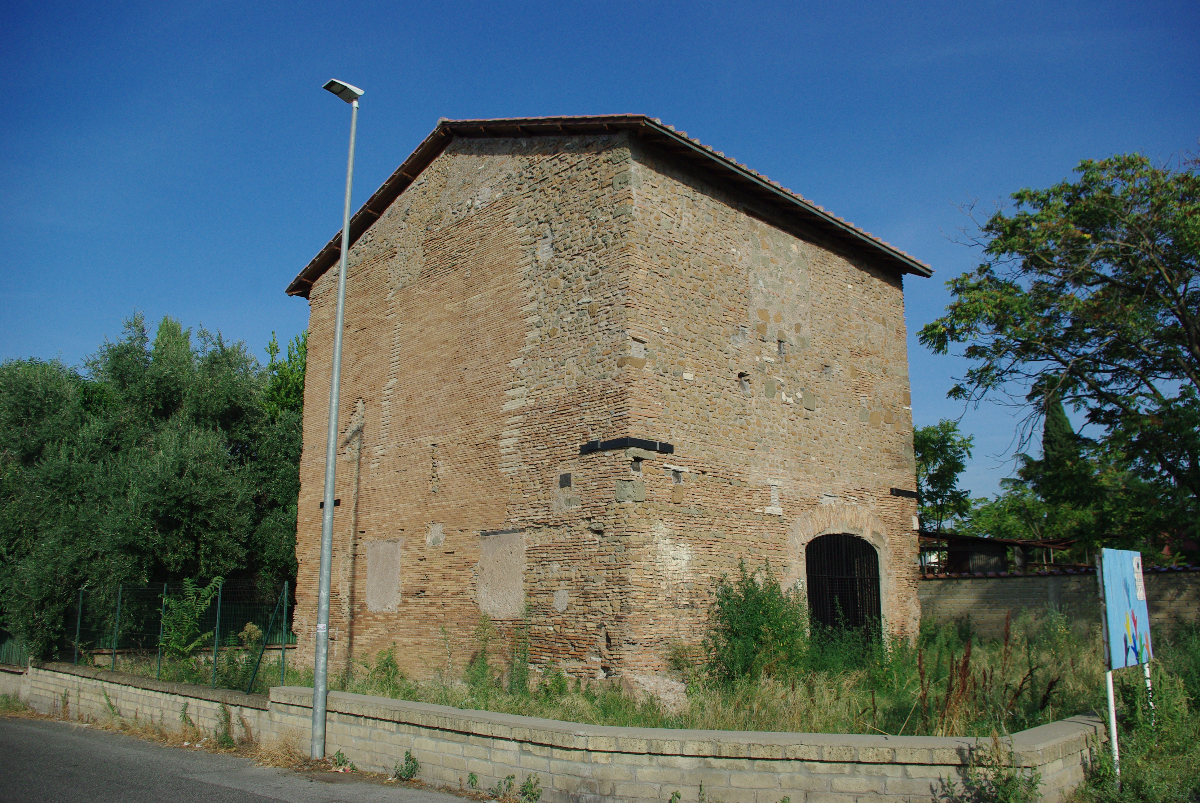 3 - Esterno (S. Roascio)