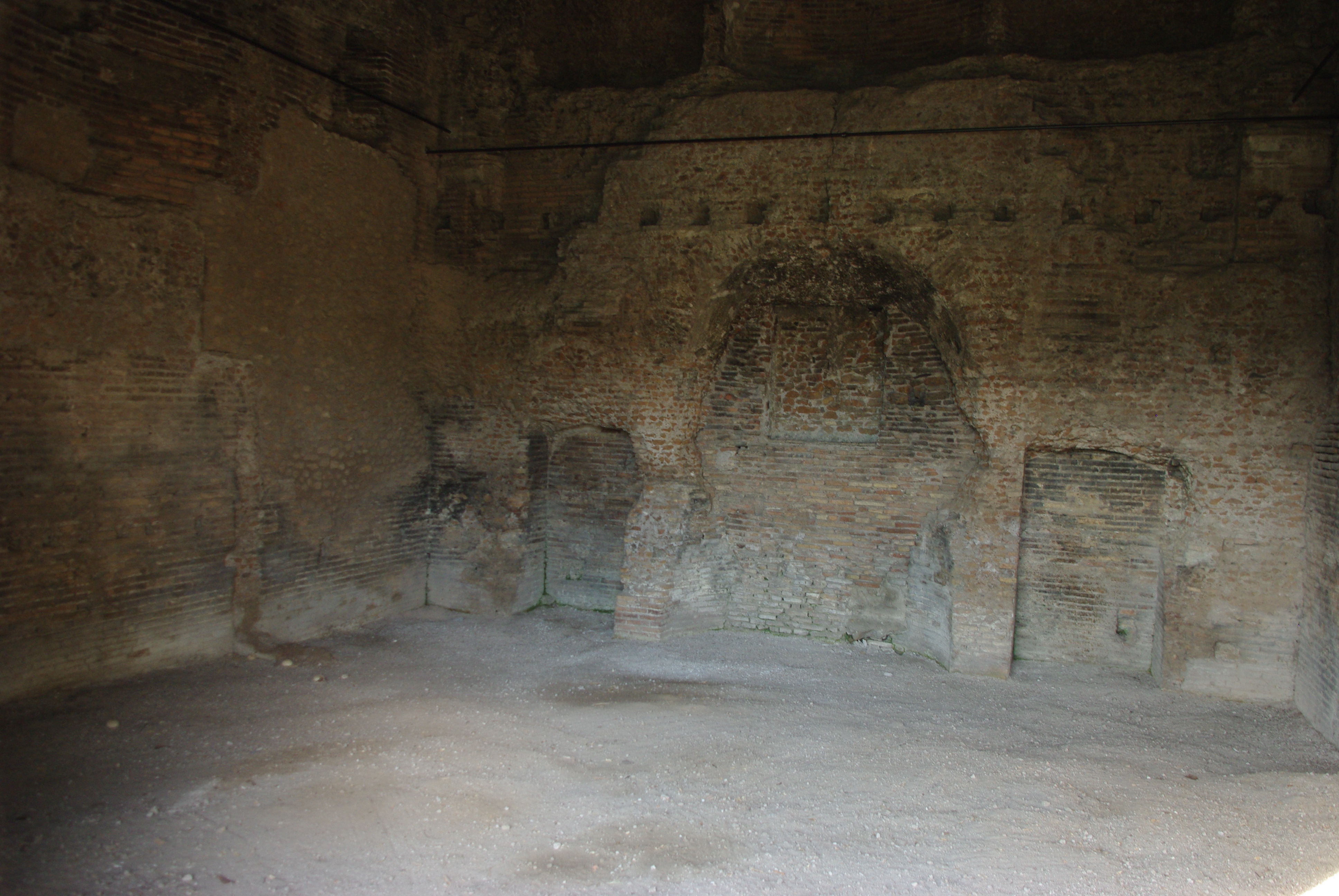 7 - Interno (S. Roascio)